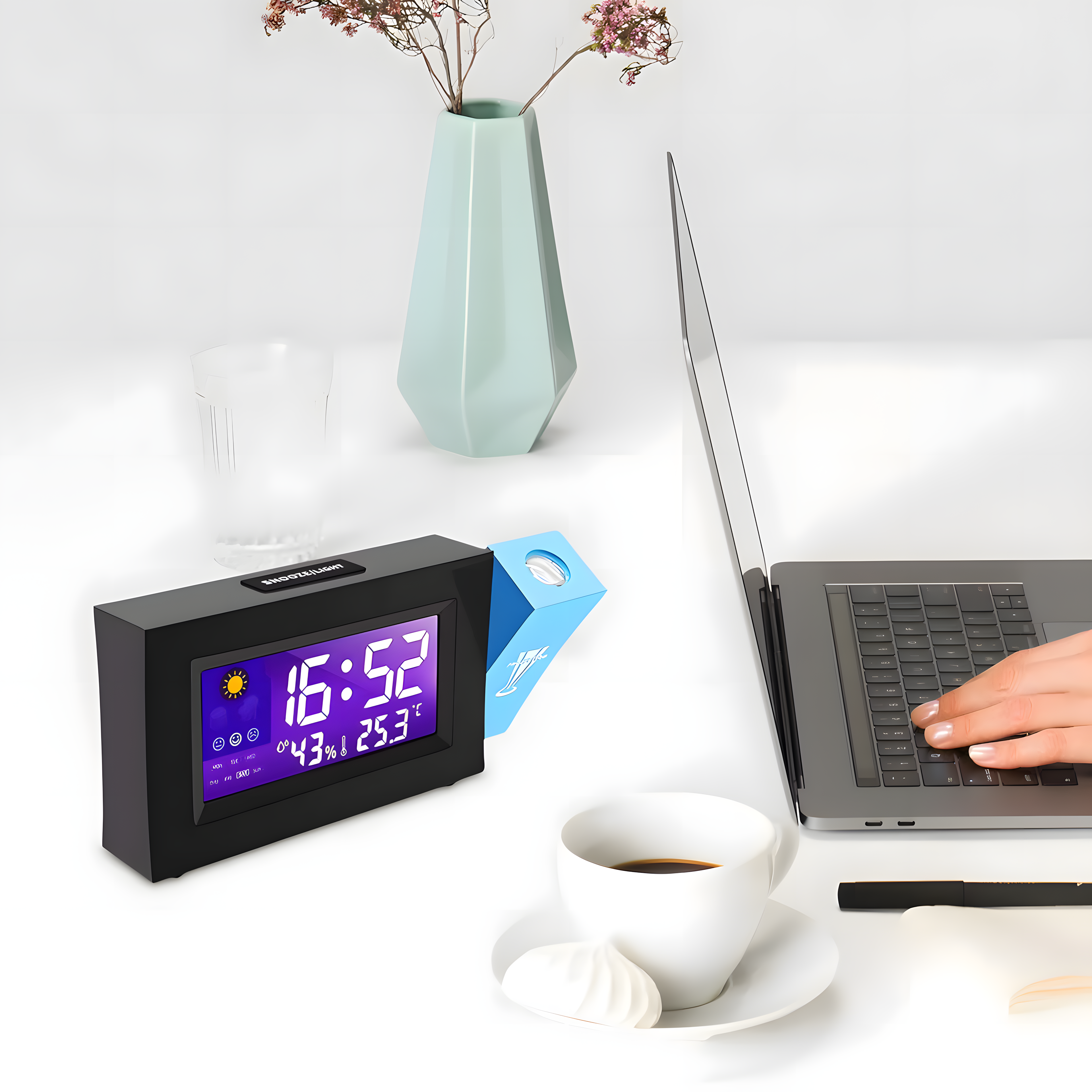 Horloge Double  projecteur RGB RECHARGEABLE , Réveil Numérique ,Température et Luminosités Réglable ( الحجم الكبير )